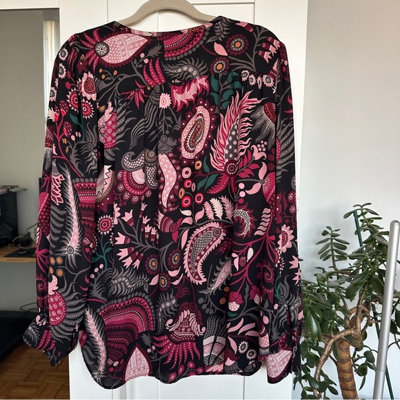 Floral Patterned Women's Top - Picture 5 of 7